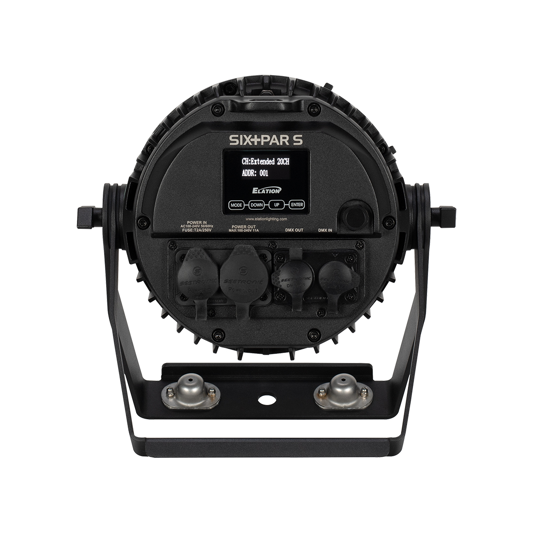 Parte trasera del Elation Six+ Par S con pantalla, botones de menú y conectores DMX y de corriente IP65