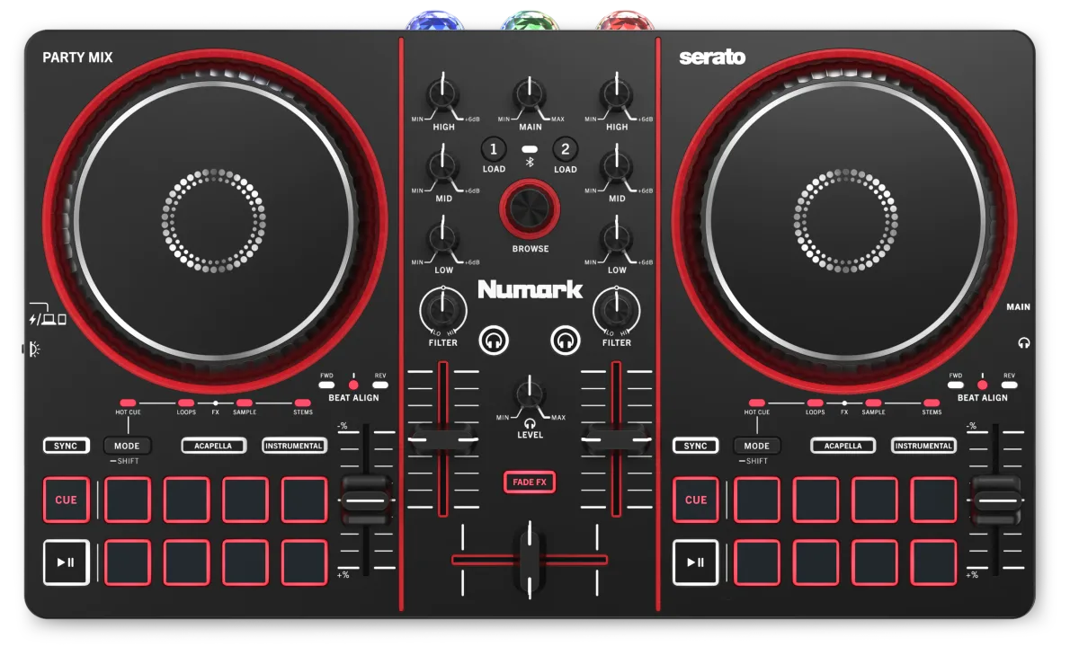 Vista cenital del panel de la Numark Party Mix III negra con sus dos decks y el mezclador central