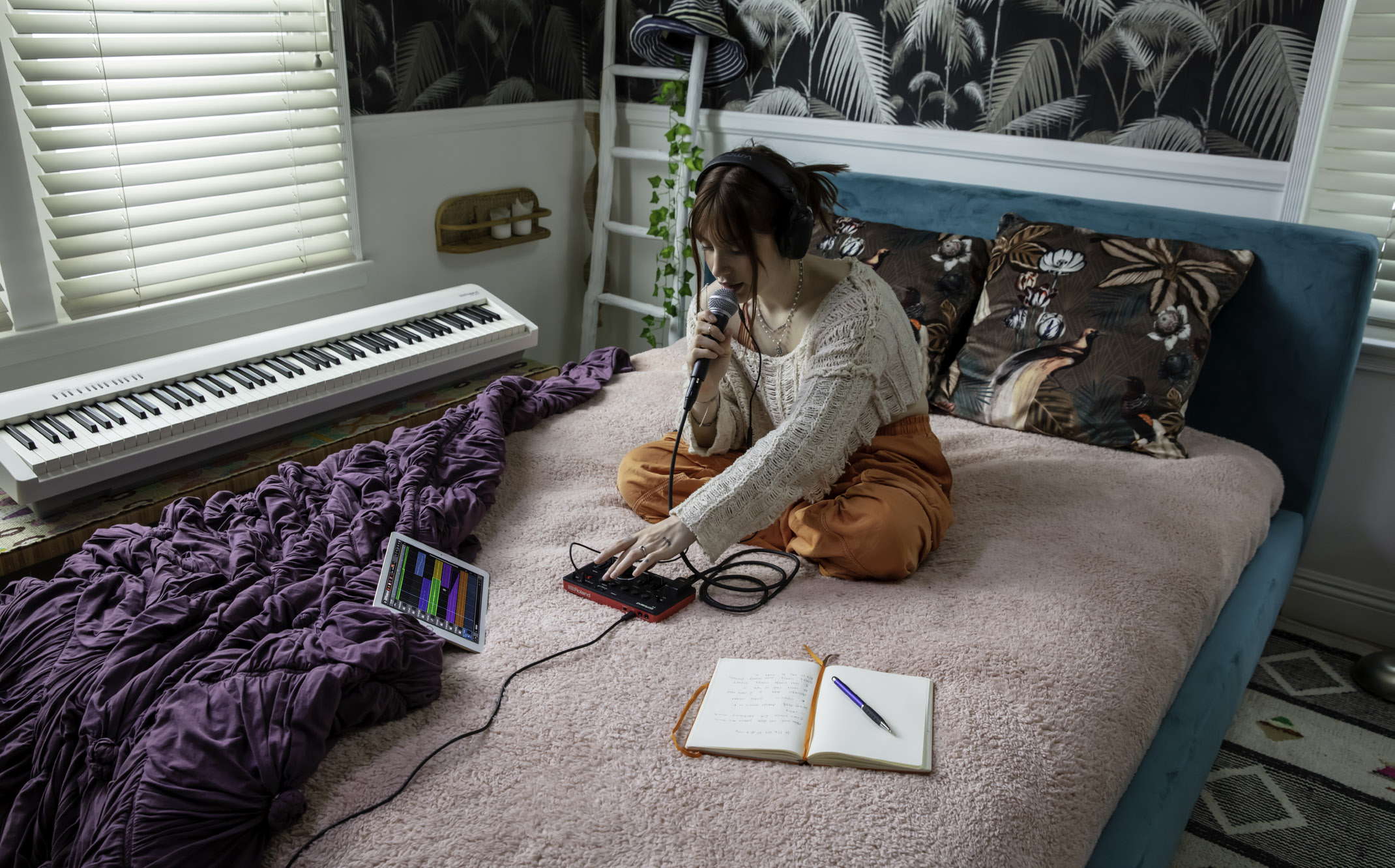 Aira Compact | E-4 VOICE TWEAKER