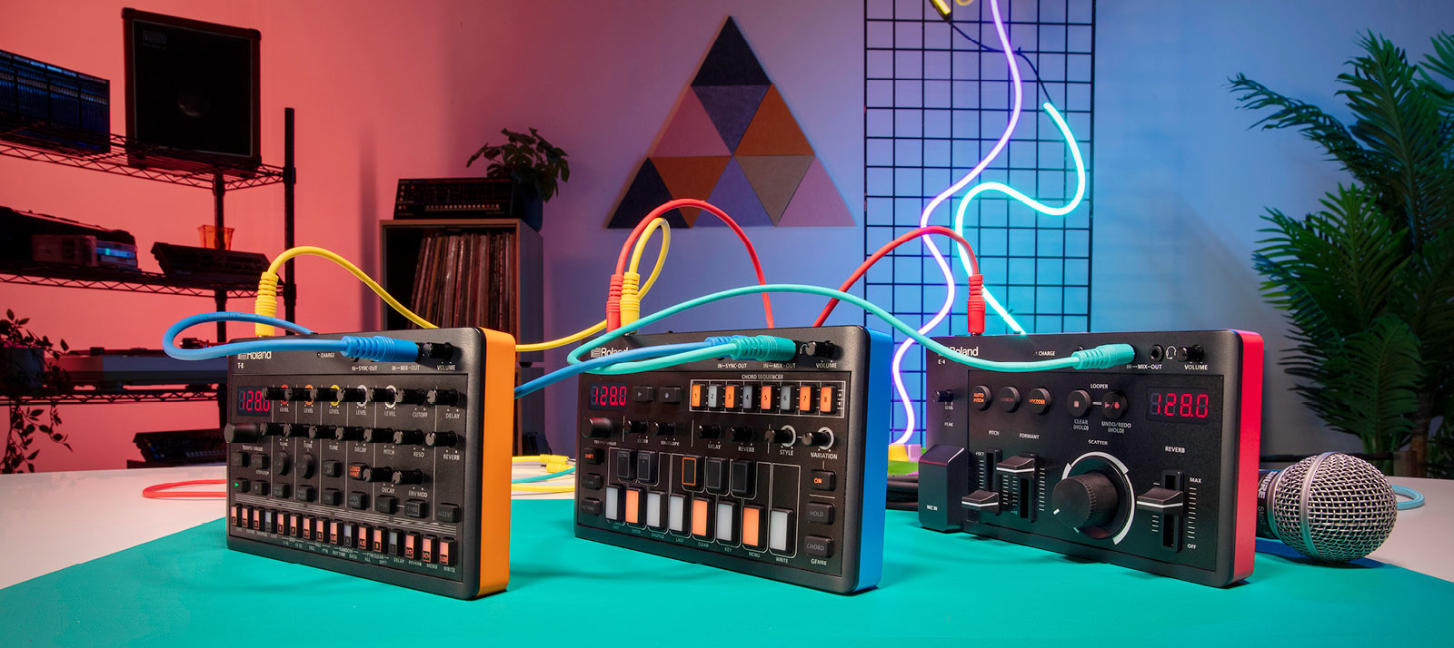 AIRA COMPACT | T-8 Beat Machine