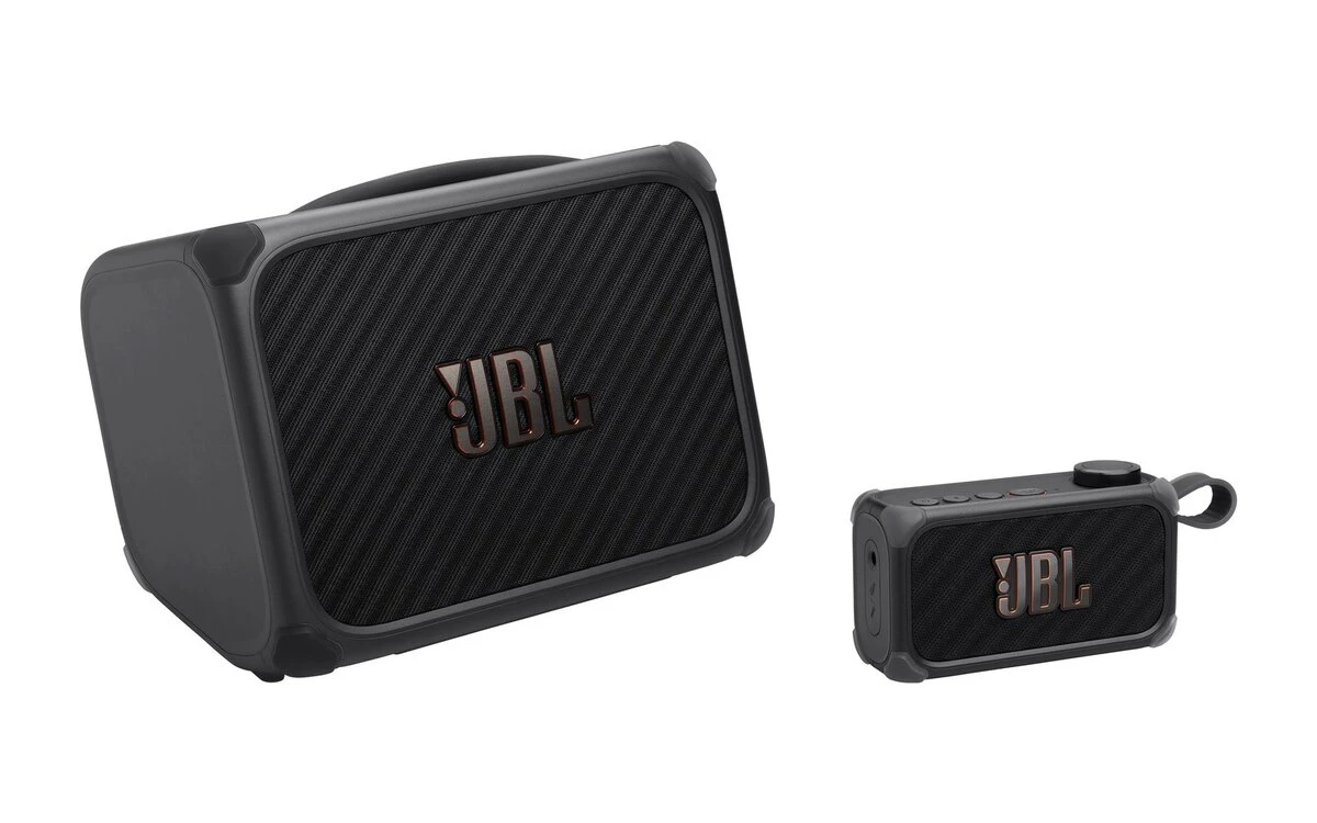 JBL BandBox Trio y JBL BandBox Solo a escala real: el Trio de 26,5 cm de alto junto al Solo de bolsillo