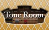 <b>Tone Room</b> es un editor de librerías para amplificadores VOX VX II, VT20X/40X/100X VX/VT conectados con cable USB a Windows / Mac / iPad / iPhone. Permite editar fácilmente tus programas y guardar copias en tu plataforma preferida.